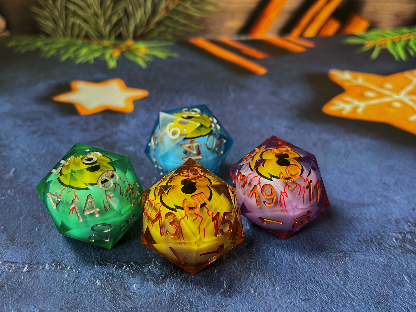 Oversize 33mm D20 liquid core dragan eye liquid core dice