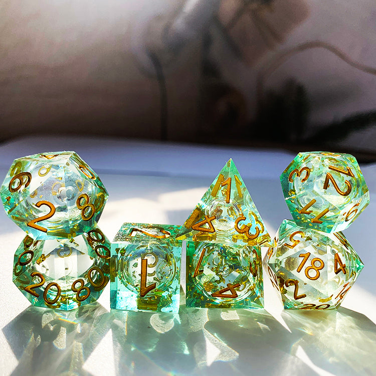 Handmade liquid core dice set for role playing games , Resin dungeons and dragons dice set for gift , Polyhedral dice set