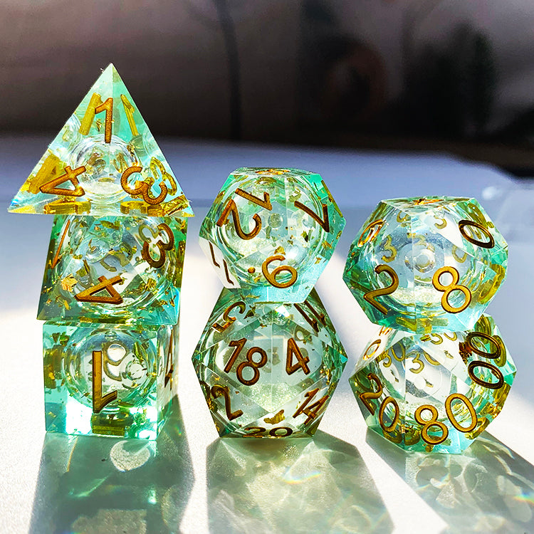 Handmade liquid core dice set for role playing games , Resin dungeons and dragons dice set for gift , Polyhedral dice set