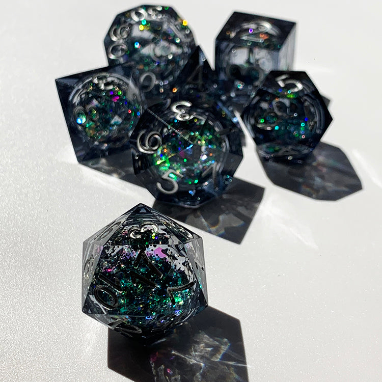 Liquid core dice set for role playing games , Full galaxy dnd dice set for gift , Resin sharp edge dice set liquid core , 7 PCS d&d dice set